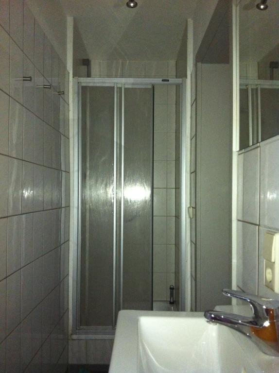 Gastezimmer Am Spielbergtor Erfurt Oda fotoğraf